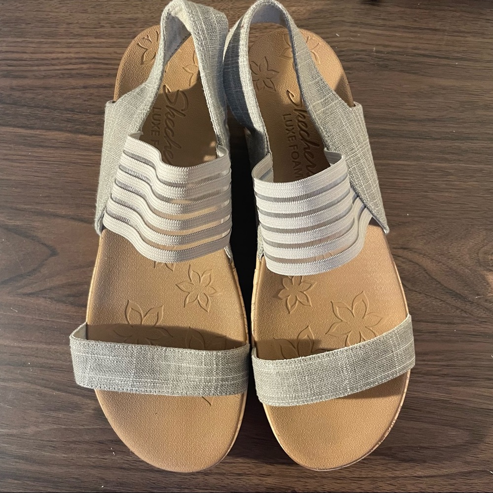 sketchers sandal wedges